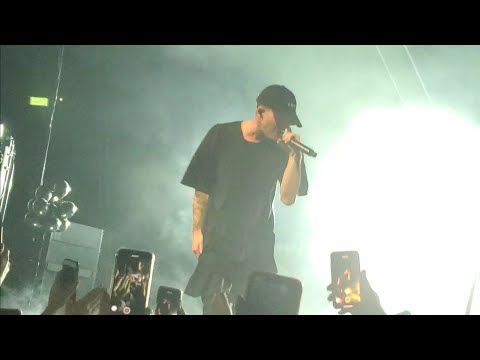 download lagu mp3 mp4 Nf Tour, download lagu Nf Tour gratis, unduh video klip Nf Tour