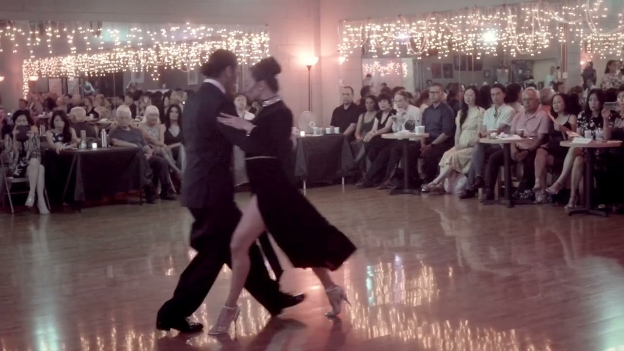 Video thumbnail for Carlos Barrionuevo and Mayte Valdes at Milonga Sonata 1/3
