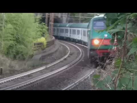 Incrocio treni regionale veloce trenord mazinga e464 + rv uic-x,succursale Giovi,trains hunter