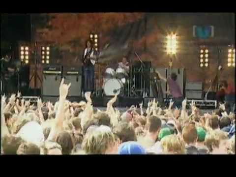 Wolfmother - Mind's Eye (and organ intro) - Live Big Day Out 2006