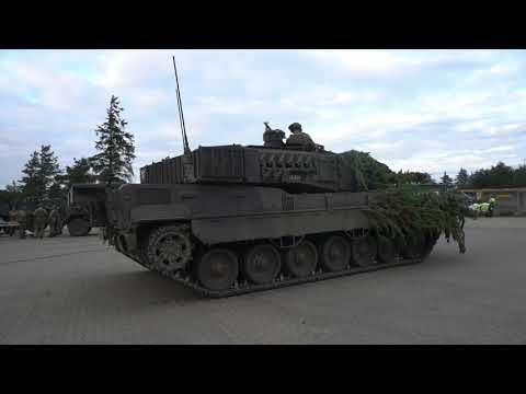 Leopard 1 & 2 engine sound battle