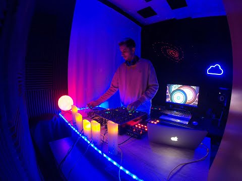 FRANNZ @ HOME STUDIO SESSIONS 5 (Melodic Techno / Progressive House DJ Mix) [ENERO 2021]