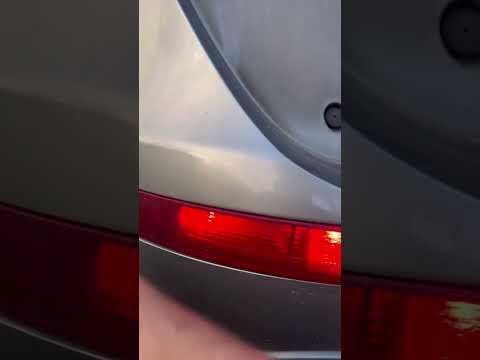 Audi Q5 rear tail light warning bulb replacement Not LED taillight assembly