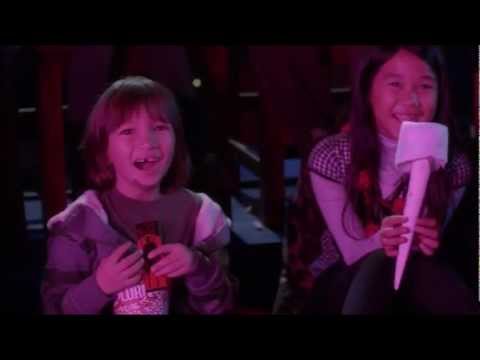 Pretty Little Liars 3x23 - Malcom & A At Puppet Show.