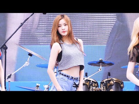 170923 소나무(SONAMOO) '금요일밤(Friday Night)' 디애나(D.ana) 4K 직캠(Fancam) - 삼성 나눔워킹 페스티벌(용인) by Hara