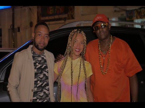 SOMOS DE AQUÍ MrCh En La Casa - Proyecto Yáaa