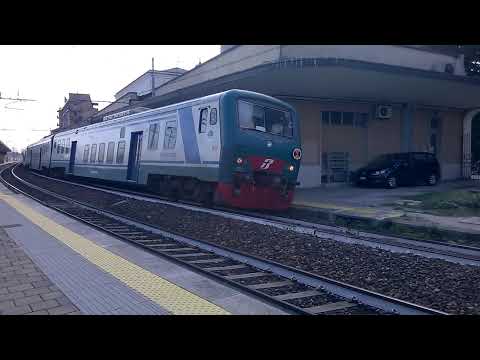 E464 271 Trenord+7 piano ribassato XMPR e Trenord - Monza - 26/08/2015