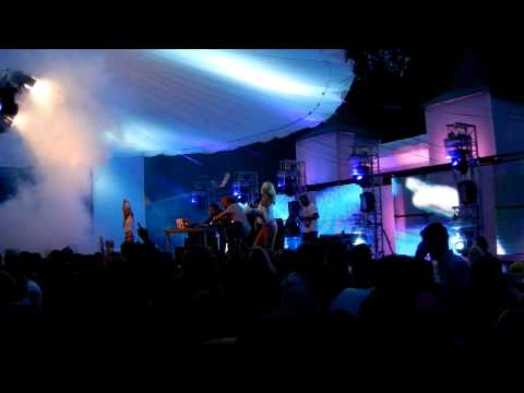 Loveland festival 2011 T-Dansant Tribe BOEMKLATSCH does Rogerseventytwo You take me highter