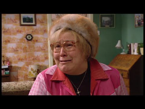 Et Tu, Isa? I Never Ate Two of Anything | Still Game Clips