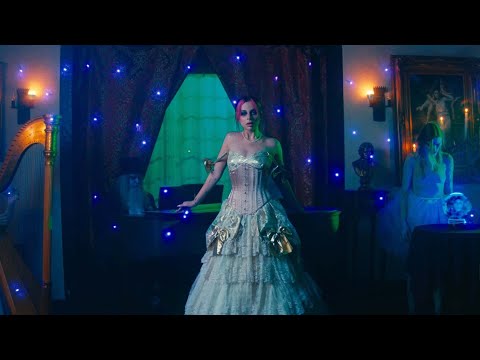 Ellise - Bruises (Official Video)