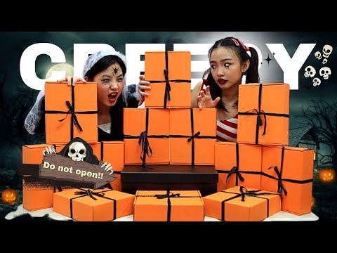 MYSTERY HALLOWEEN GIFTS FOR AUREA AND ALEXA