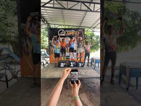 Recebendo a premiação da prova desafio das ladeiras no castelo do Piauí, gratidão #fe #jesus #piaui