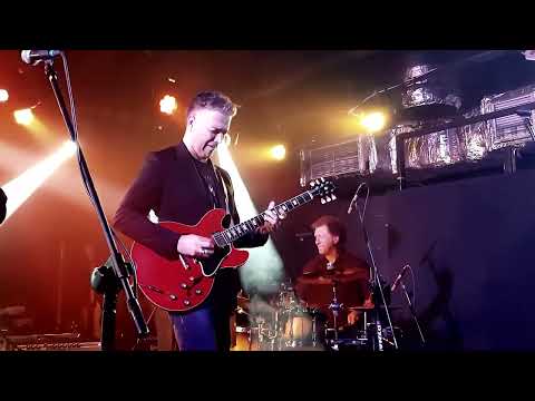 Play Video Youtube Video