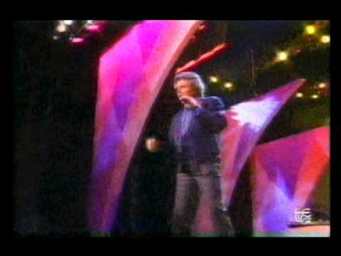 Mario Echeverría: "Sin promesas" (Uruguay, Festival de la OTI 1990)
