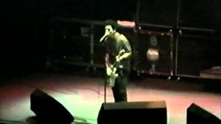 Green Day - Armatage Shanks [live at Oakland Coliseum, 14/12/1995]