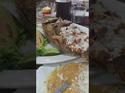 esse restaurante O Peixão. top de mais vale a pena saborear.Bem no centro de Garanhuns.domJosé 155