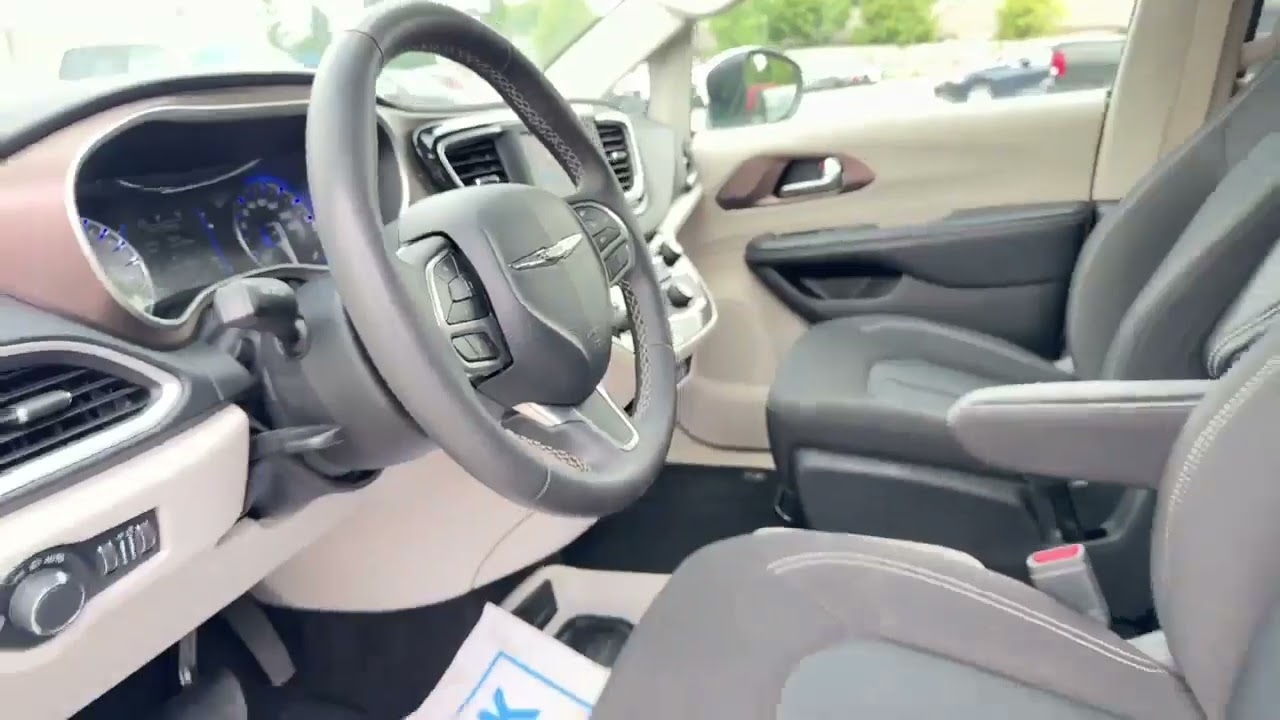 2023 DODGE GRAND CARAVAN Walkaround | Finch Used ...