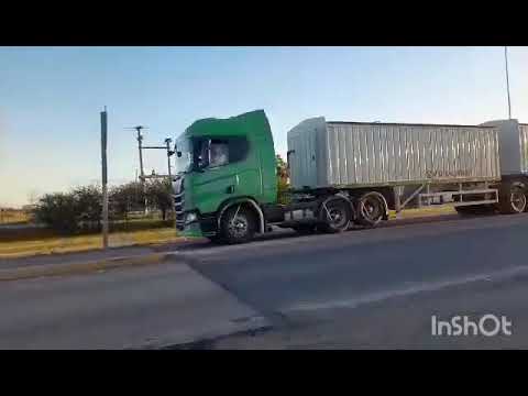 CAMIONES EN RN19 , SAN FRANCISCO , CORDOBA , ARGENTINA , VIDEO 242