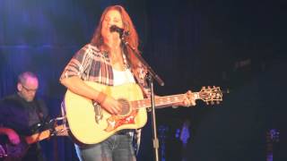 Terri Clark &quot;How Blue&quot; Live in Fort Worth, TX, 3/12/16