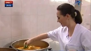 preview picture of video 'Oana Dobrescu a pregătit masa pentru sute de oameni, la o cantină socială'