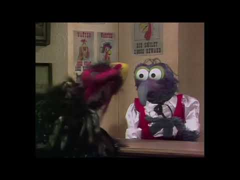 Muppet Show: Wild West Chicken Saloon Showdown with Gonzo