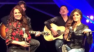 Así cantan en vivo Edith Márquez y Ana Bárbara