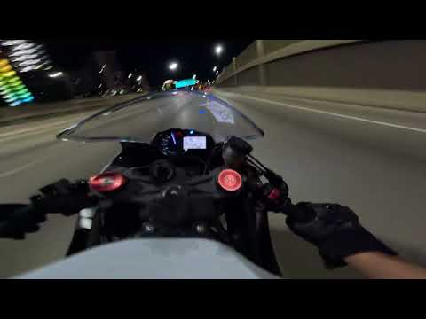 İyi geceler değerli kent dinleyenleri kaybedenler kulübü burası