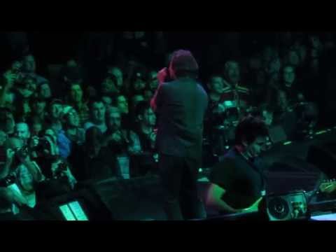 Pearl Jam *Release, Ocean, Nothingman* live in Detroit at Joe Louis Arena on 10/16/2014