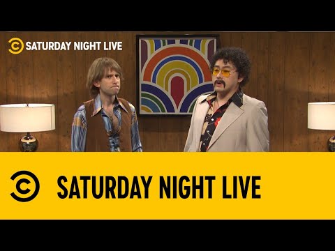 70s Green Room Where Things Don't Go As Planned (ft. Regina King) | SNL S46