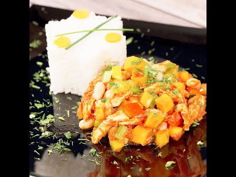 Chicken Stew with White Beans and Tomato Sauce