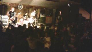 The Flatliners - Fred&#39;s Got Slacks (live Welland)