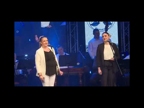 Ana Jašova a Martina Mitnaverová - V zelenom hájičku 