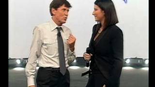 Gianni Morandi & Laura Pausini duettano Tra Te E Il Mare e Uno Su Mille - GRAZIE A TUTTI 29/11/2009