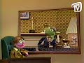 Classic Sesame Street Leslie Mostly Interviews Kermit The Frog Turkish