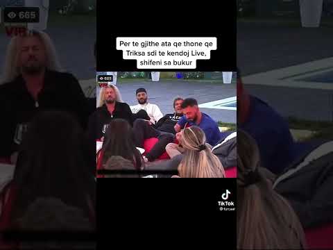 ja si regon donaldi kur degjon triksen duke kenduar ❤❤😍😍