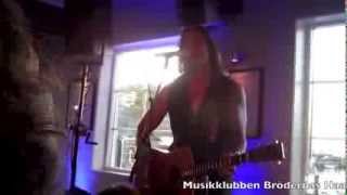 preview picture of video 'Mike Tramp (White Lion) på Musikklubbben Brödernas Haak'