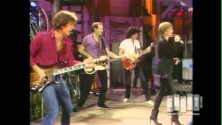 Pat Benatar - Hit Me With Your Best Shot (Live On Fridays)