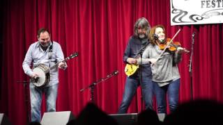The SteelDrivers with Adam Wakefield - Wearing A Hole