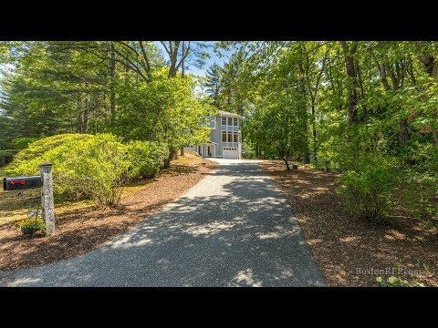 22 N Hill Dr, Lynnfield MA - Louise Bova-Touchette - Tel 617-605-0555