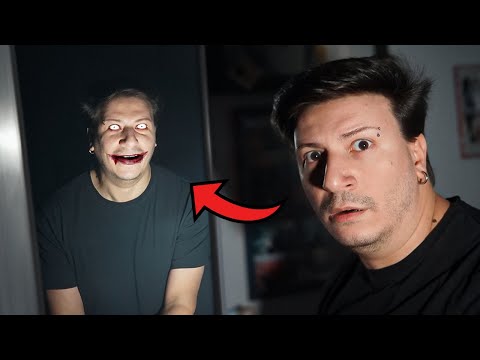 MI GUARDO ALLO SPECCHIO PER 1 ORA...MA FINISCE MALE