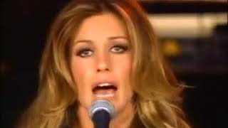 Faith Hill sings I surrender all on The Oprah Winfrey Show