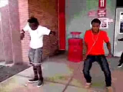 #TeamSoiree Bopping to ( Stunt Taylor - Fe Fe On The Block ) | Shot By . @PoppyTheRapper_