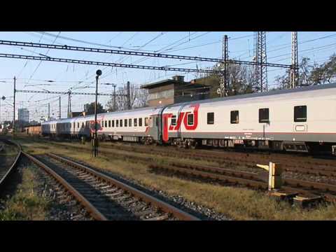 162.036-8 | se soupravou vlaku EN 404 Vltava