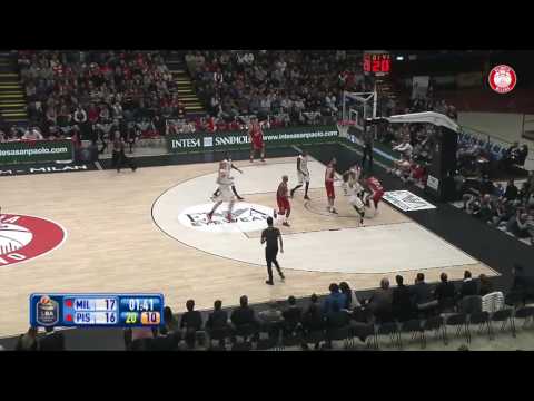 Milan Macvan - 7/7 da 2 vs Pistoia