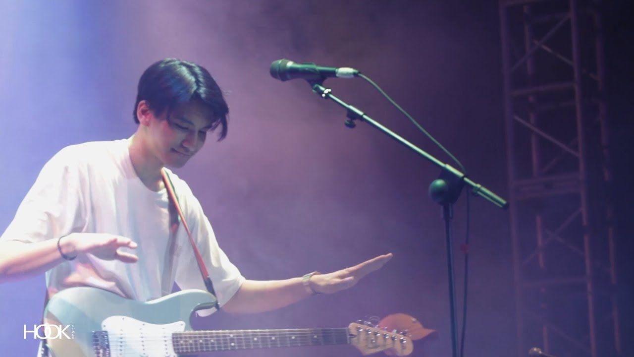 Phum Viphurit
