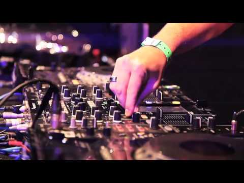 Naza Brothers - Rio Music Conference 2014