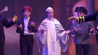 שיר תשרי - יולי בראון ומקהלת הבנים שיר ושבח