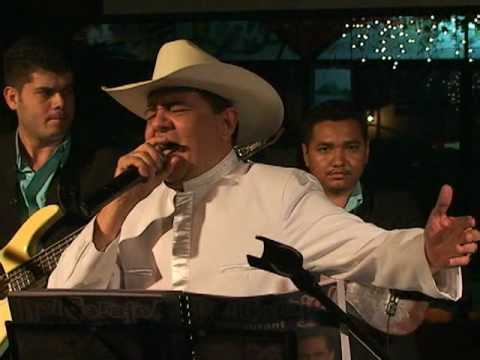 Rogelio Ortiz..homenaje a Freddy Salcedo en vivo concierto del carajo.VOB