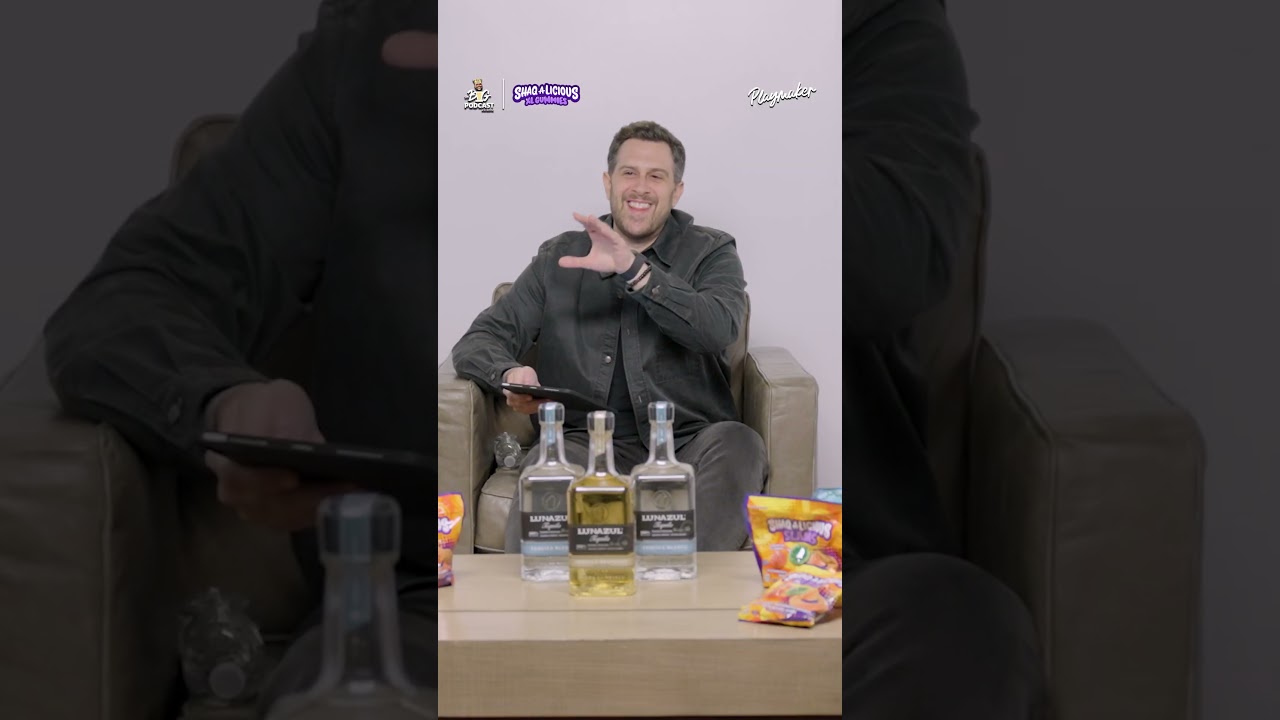 D-Wade is a fan of Shaq-A-Licious 👏