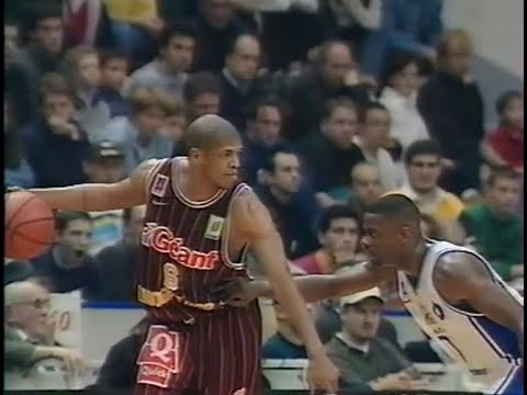 PSG vs Limoges CSP : Fred Weis bat son record de points